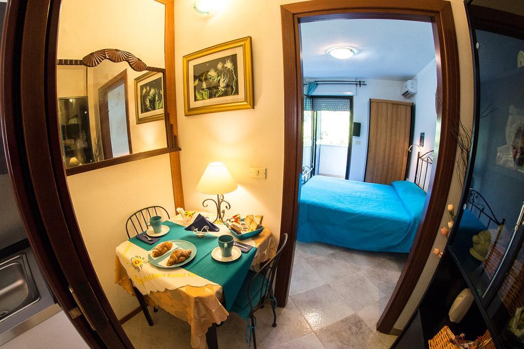 B&B Mare E Sole Brindisi Exterior photo